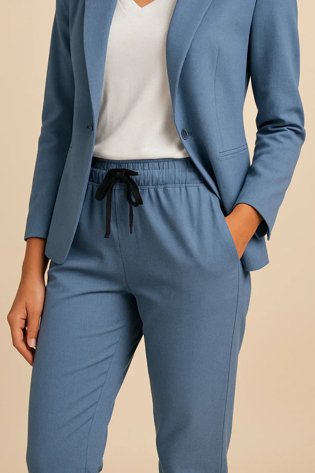 Capri - Conjunto de Blazer y Pantalones de Estilo Atrevido para Mujeres