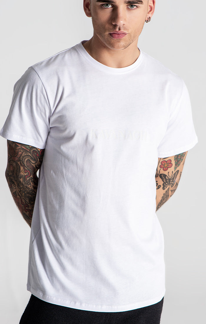 Camiseta blanca nublada