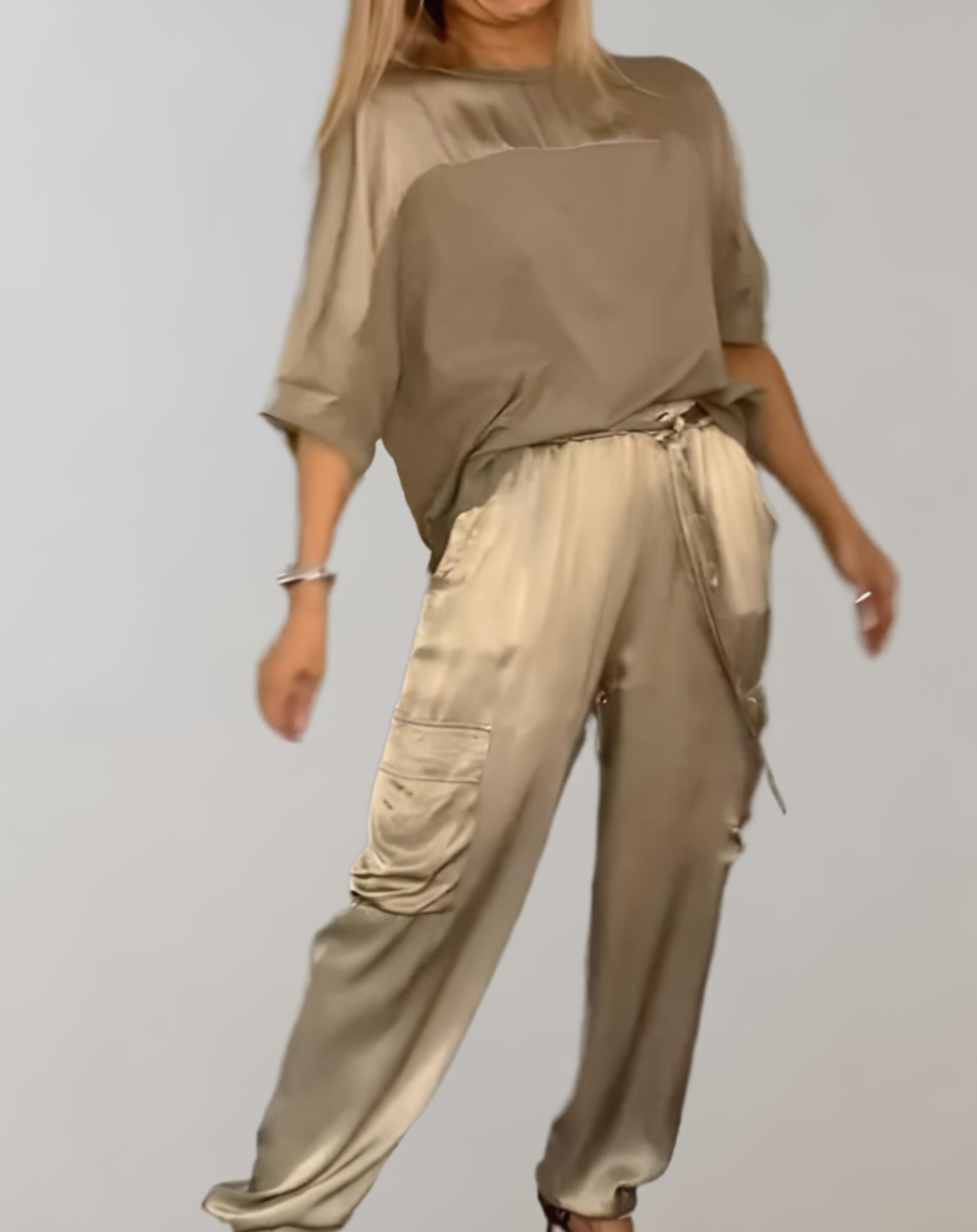 Miriam - Conjunto de Lounge Cargo Satinado