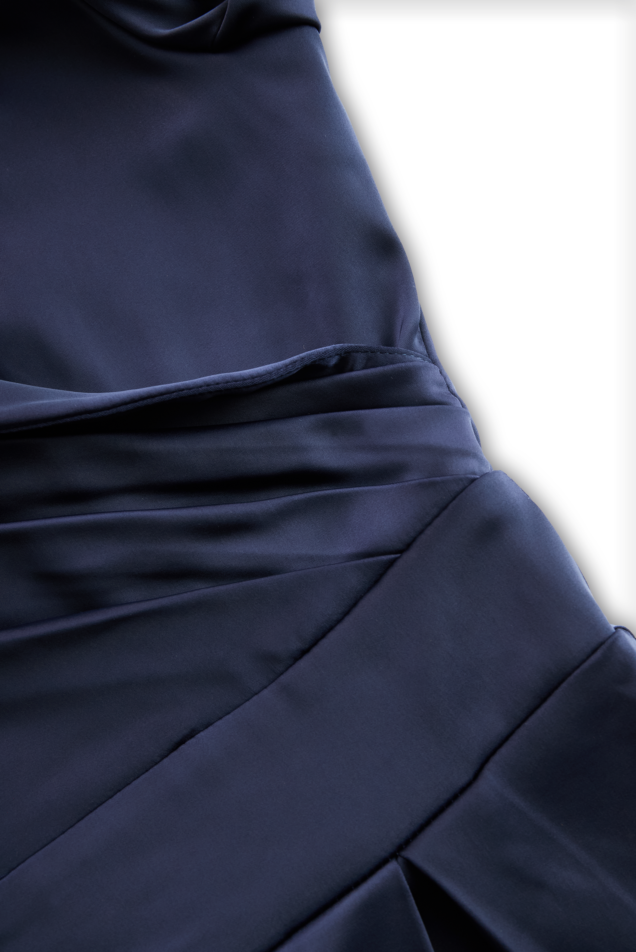 Vestido Midi de Satén Inspirado en lo Vintage con Cuello Drapado