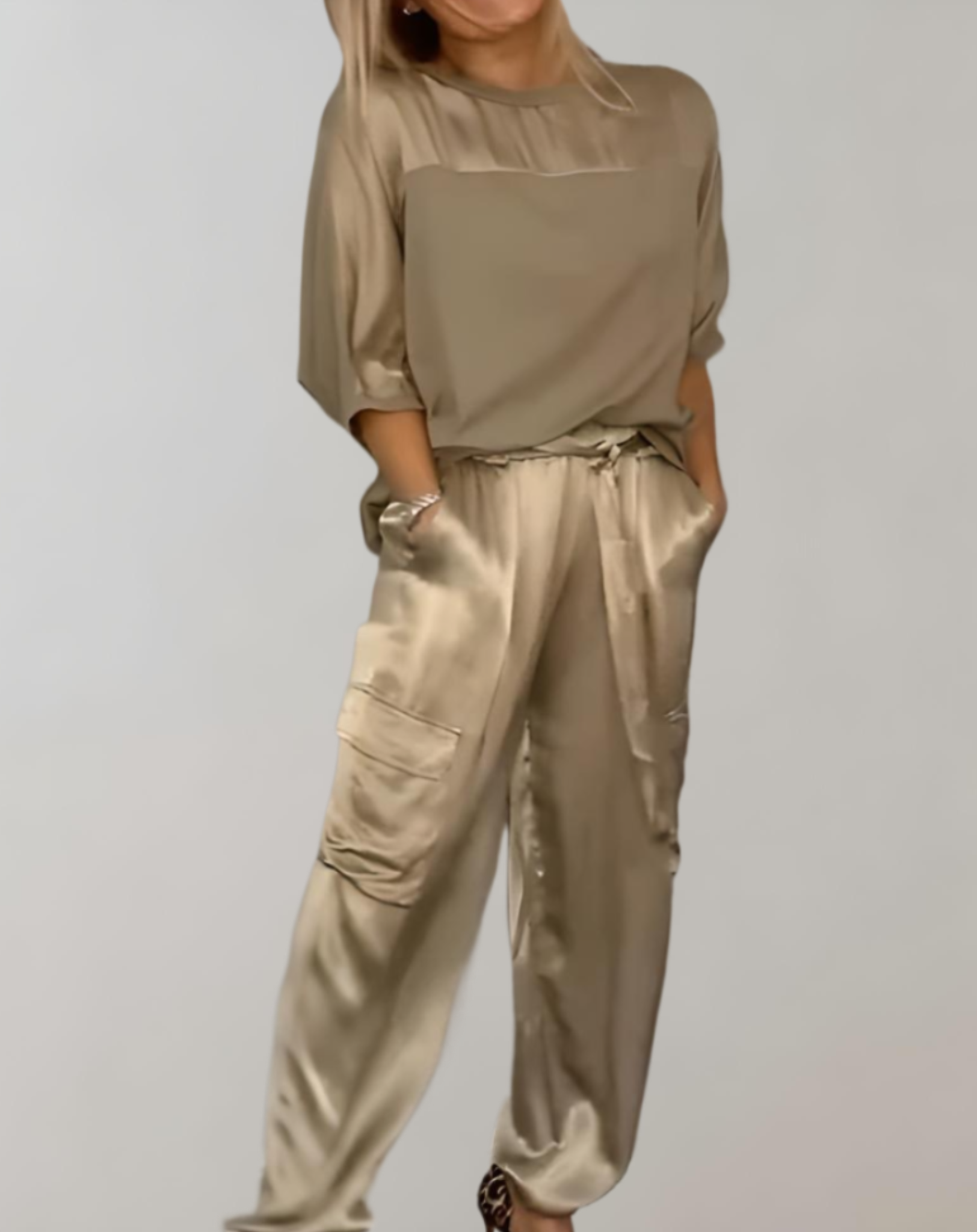 Miriam - Conjunto de Lounge Cargo Satinado